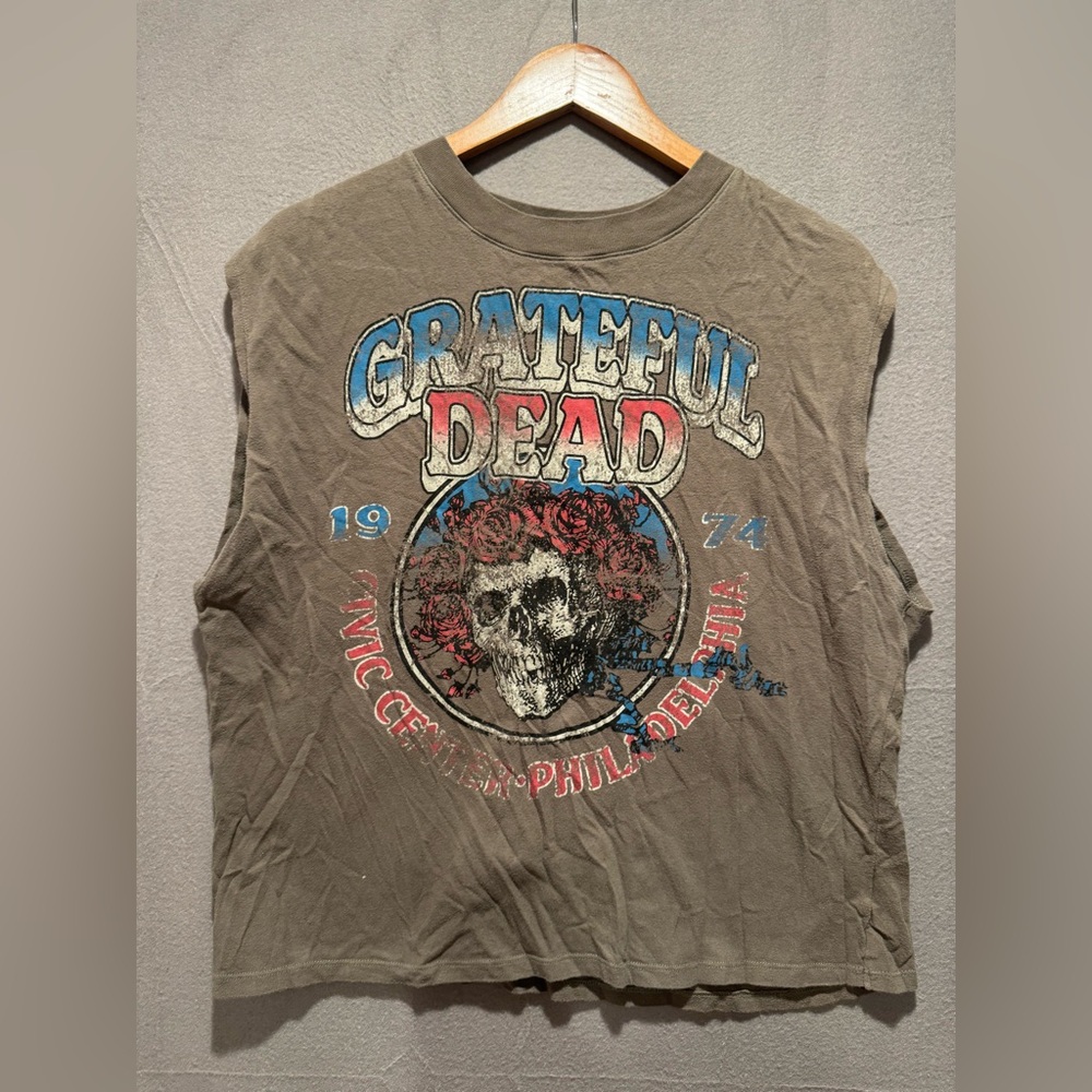 Junk Food Clothing Gray Tee